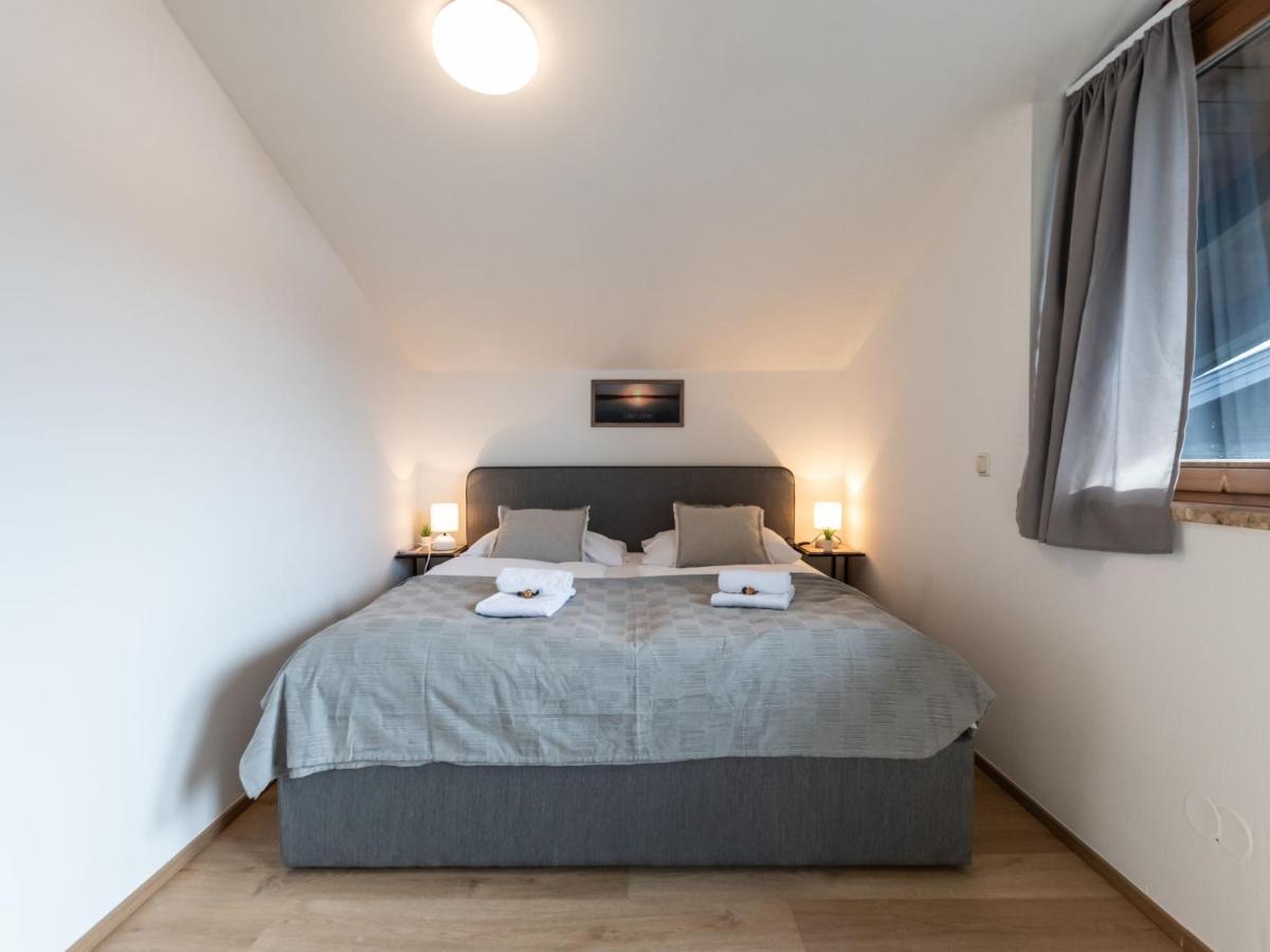 Apartment Alpenchalets - Zse203 By Interhome Zell am See Eksteriør bilde